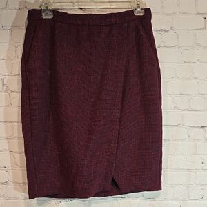 Banana Republic Factory burgundy skirt size 4